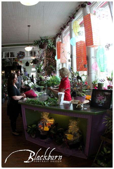 Saratoga Wedding Vendor Spotlight | Florist Gretchen Squires of Schrade’s Posie Peddler | Photographer Saratoga NY