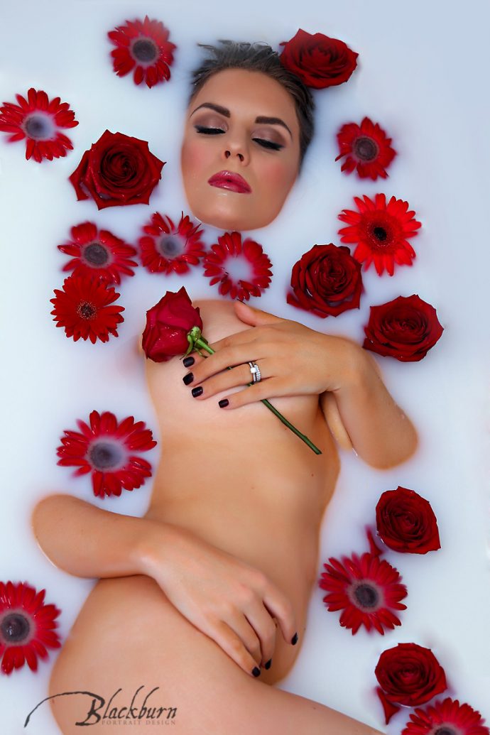 Boudoir milk bath photo, Boudoir Photography Saratoga