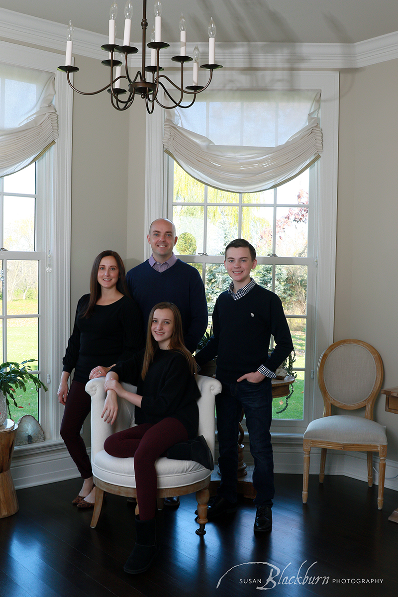 It’s the Most Wonderful Time of Year–for Family Photos | Saratoga Photographer