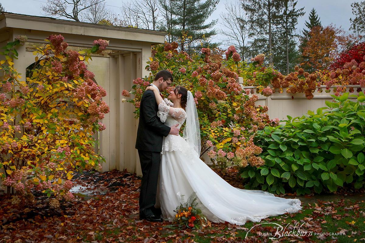 Best Month to Get Married in Upstate NY | Wedding Photographers Saratoga