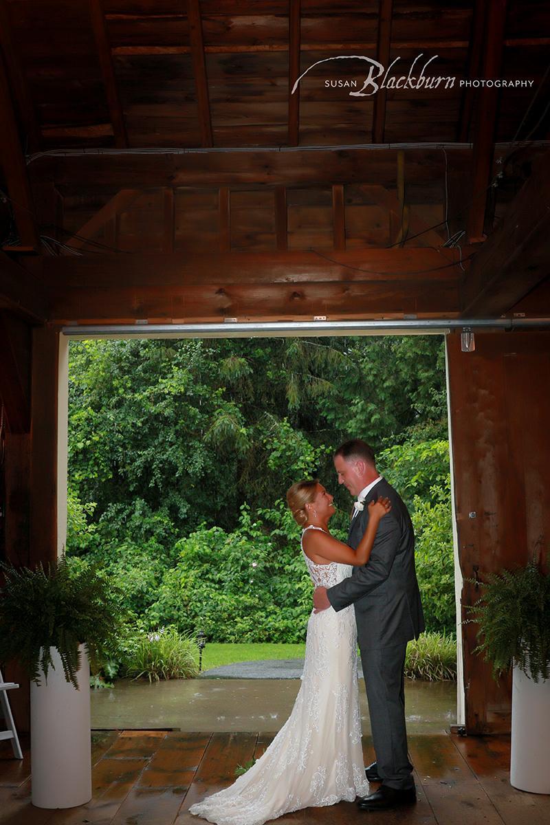 Rainy Day Wedding Photos Upsate NY
