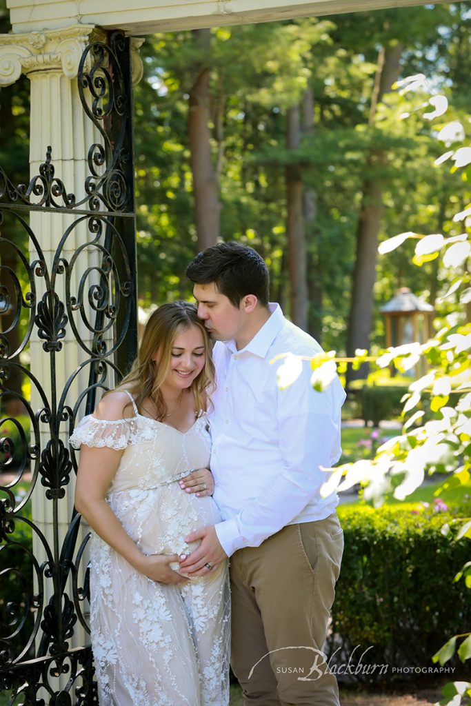 Yaddo Garden Maternity Portrait Sessions