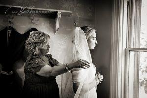 September Fall wedding Photos at the Mansion Saratoga